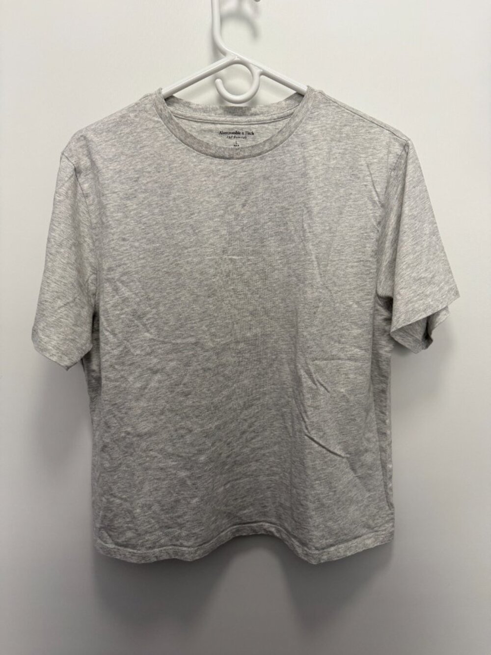 Abercrombie & Fitch A&F Essentials Curve Love Tee Grey Short Sleeve Women's Sz L